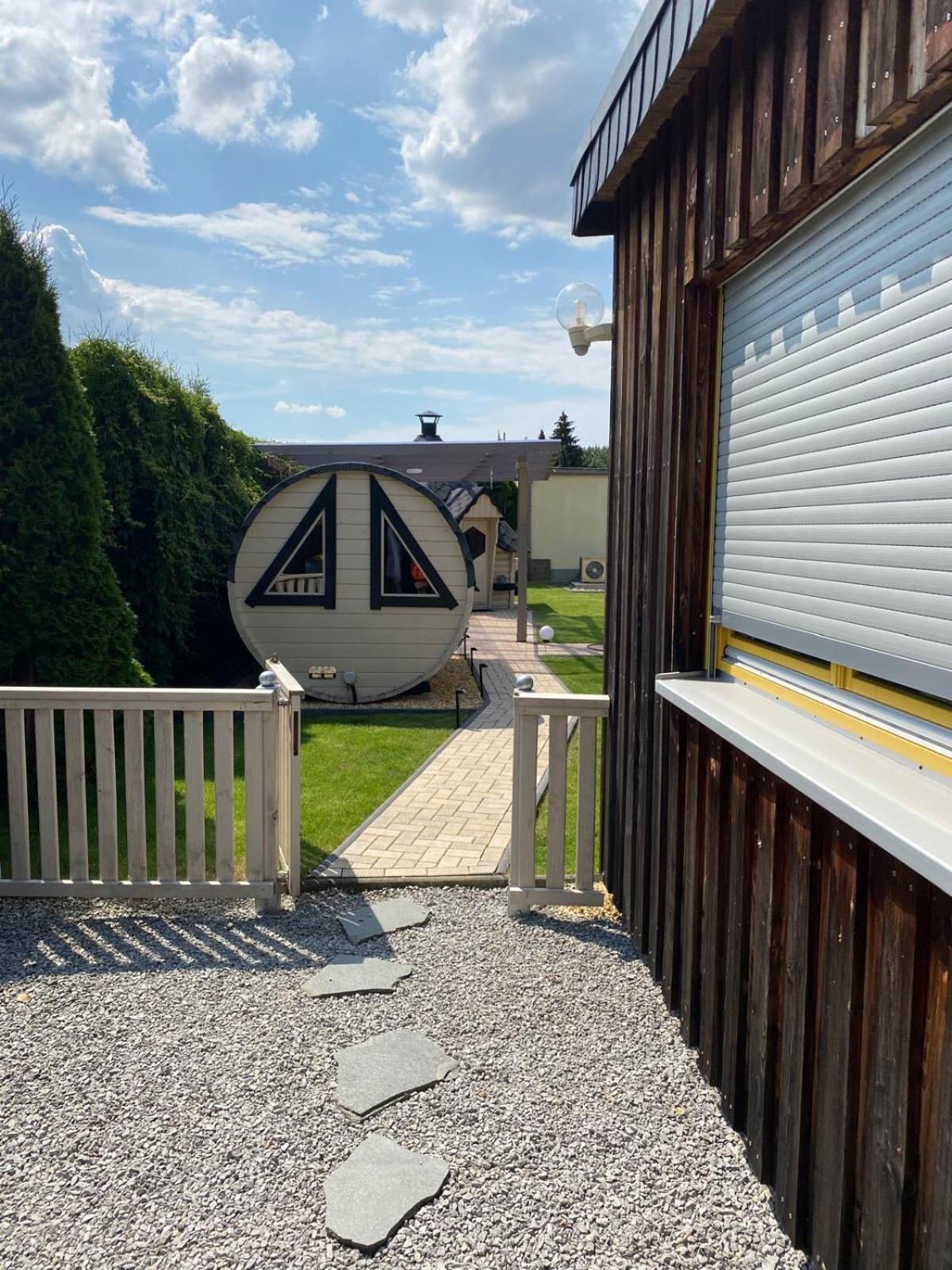 H&W Bungalow Am See バルレーベン エクステリア 写真